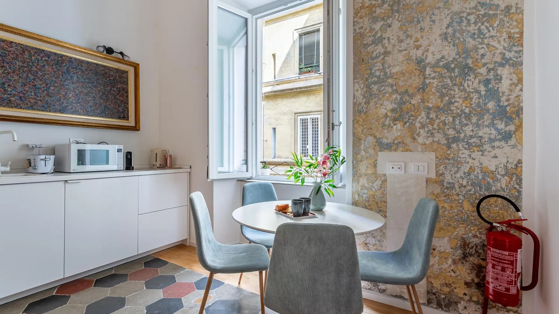 Iflat New Boutique Apartment In Rome'S Heart